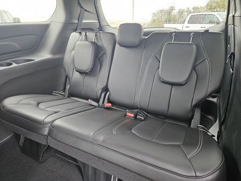New 2026 Chrysler Voyager LX image 14