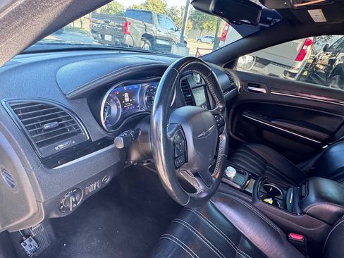 Used 2021 Chrysler 300 S RWD image 14