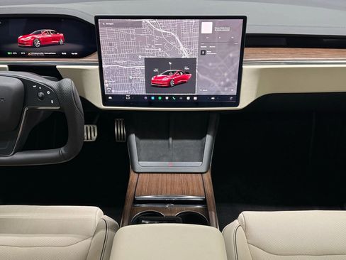 Used 2021 Tesla Model S Plaid AWD/4WD image 18