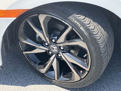 Used 2017 Honda Civic Sport Touring image 9