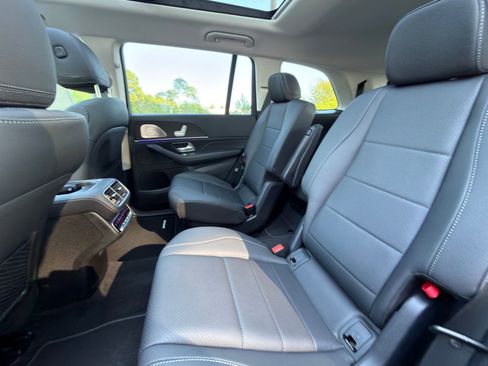 Used 2026 Mercedes-Benz GLS 450 4MATIC image 14