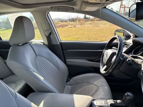 Used 2023 Toyota Camry SE image 42