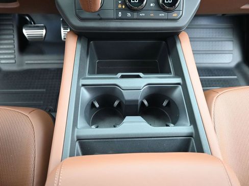 New 2026 Land Rover Defender 110 OCTA AWD/4WD image 30