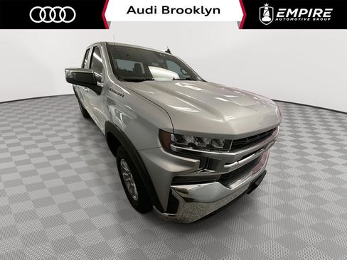 Used 2020 Chevrolet Silverado 1500 LT w/ Trailering Package image 1