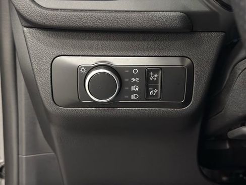 Used 2025 Ford Escape ST-Line w/ Tech Pack #1 FWD image 15