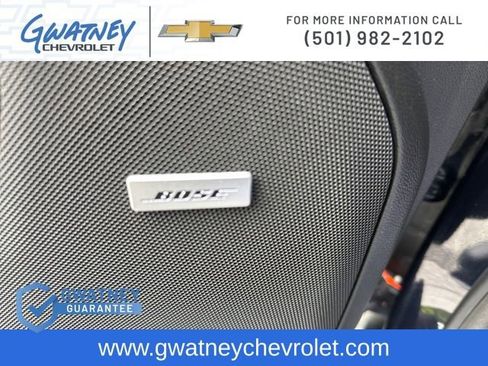 Used 2024 Chevrolet Suburban Z71 w/ Luxury Package AWD/4WD image 23