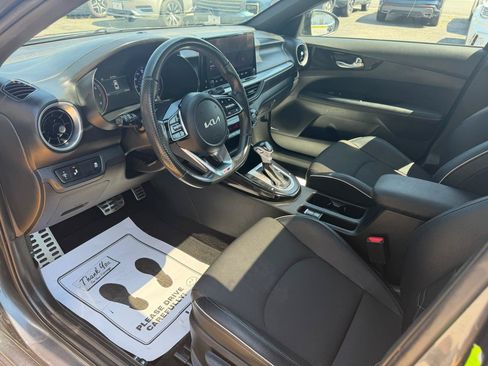 Used 2024 Kia Forte GT-Line w/ GT-Line Premium Package FWD image 12