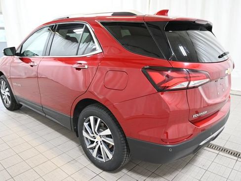 Used 2022 Chevrolet Equinox Premier AWD/4WD image 11