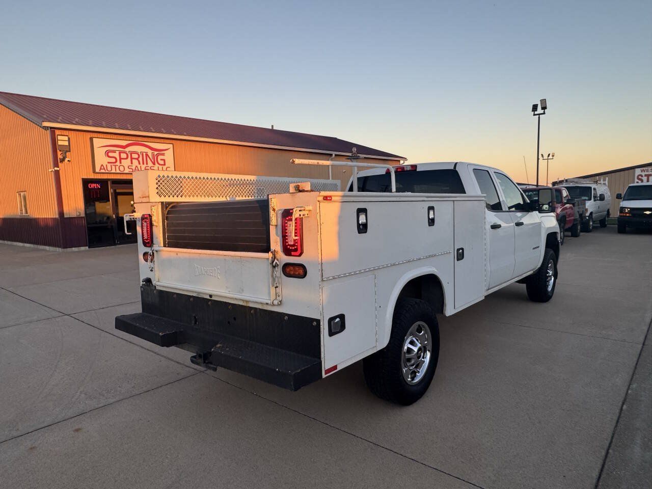 Used 2019 Chevrolet Silverado 2500 W/T w/ WT Convenience Package RWD image 4