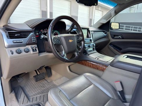 Used 2020 Chevrolet Suburban Premier w/ Max Trailering Package AWD/4WD image 8