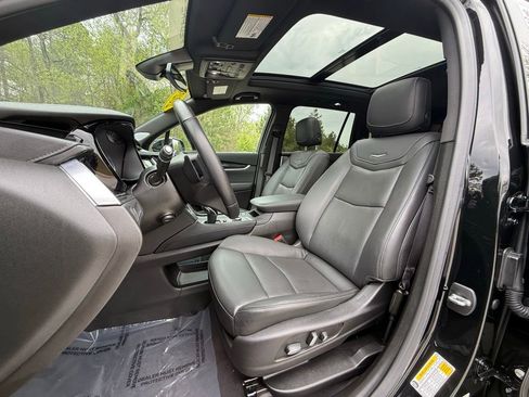 Certified 2024 Cadillac XT6 Premium Luxury w/ LPO, Floor Liner Package AWD/4WD image 6
