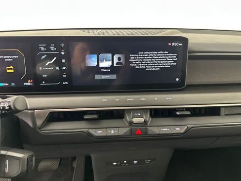Used 2024 Kia EV9 Wind image 21