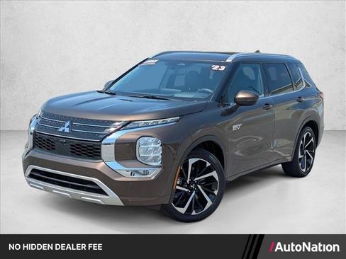 Used 2023 Mitsubishi Outlander SEL AWD/4WD image 1