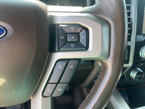 Used 2017 Ford F150 King Ranch w/ Equipment Group 601A Luxury RWD image 39