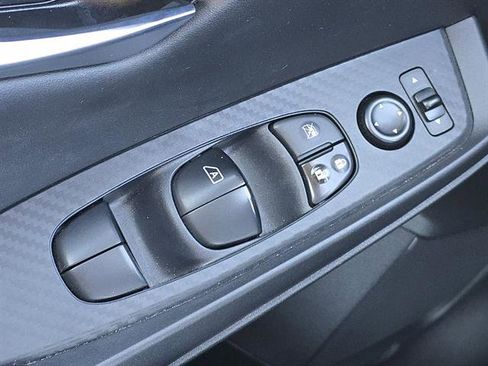 Used 2023 Nissan Sentra S image 13