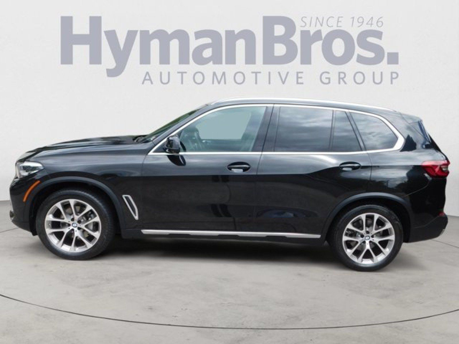 Used 2019 BMW X5 xDrive40i w/ Convenience Package AWD/4WD image 2
