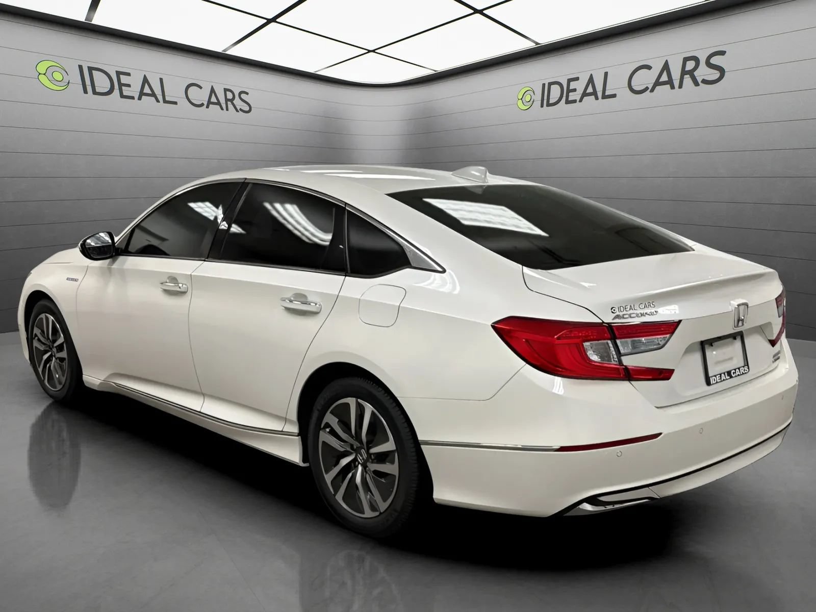 Used 2020 Honda Accord Touring image 7