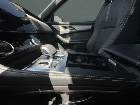 Used 2025 Jaguar F-PACE R-Dynamic S image 25