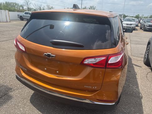 Used 2018 Chevrolet Equinox LT AWD/4WD image 11