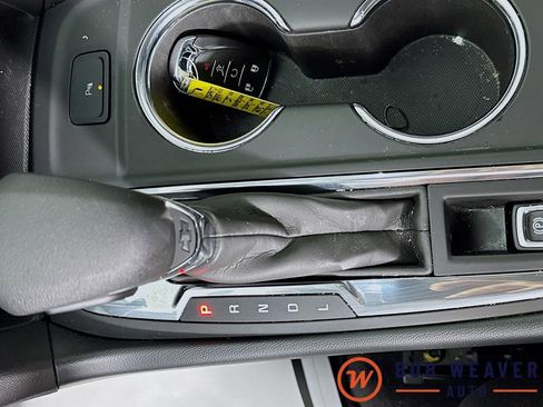 Used 2024 Chevrolet Equinox LT image 17