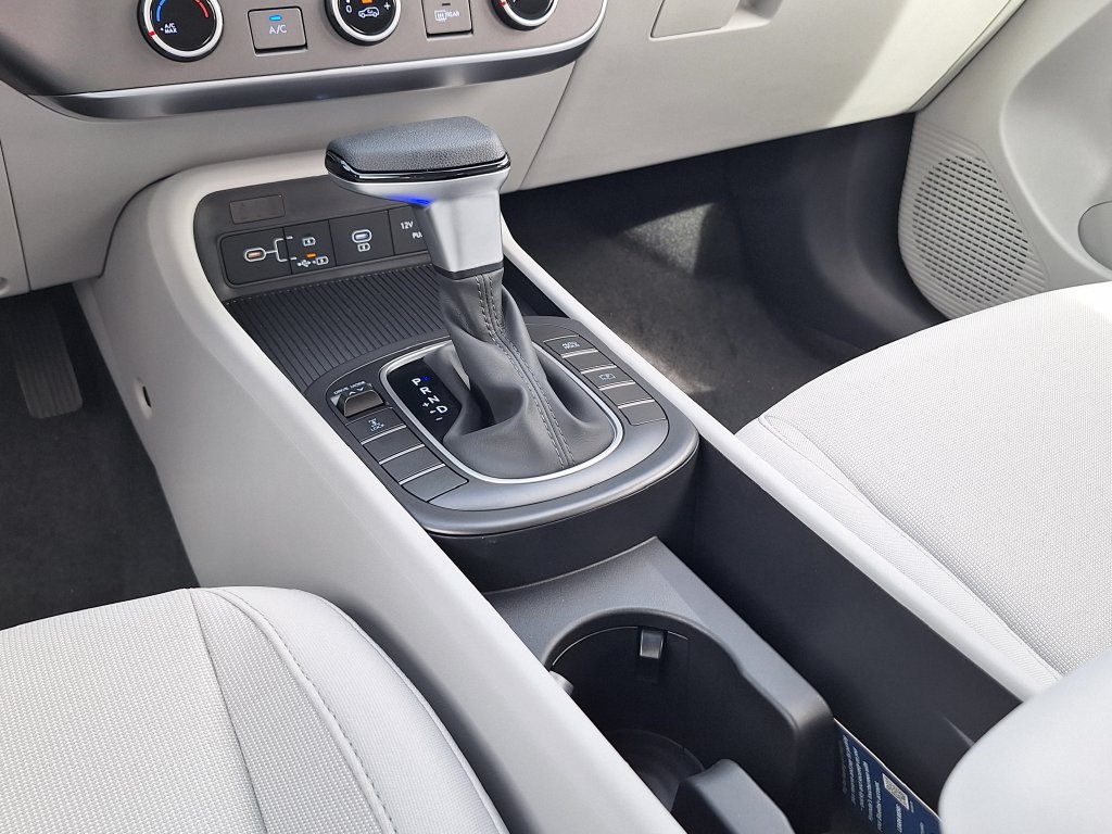 New 2026 Hyundai Kona SE AWD/4WD image 23