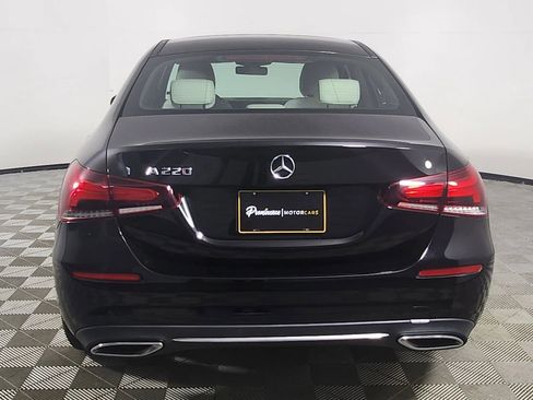 Used 2019 Mercedes-Benz A 220 image 7