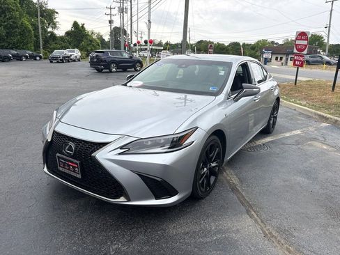 Used 2023 Lexus ES 300h F Sport FWD image 7