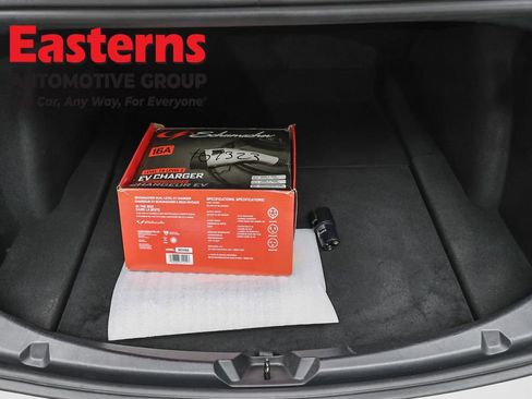 Used 2023 Tesla Model 3 Standard Range image 9