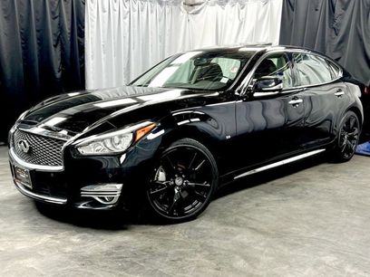 Used 2015 INFINITI Q70 L 5.6 w/ V8 Deluxe Technology Package