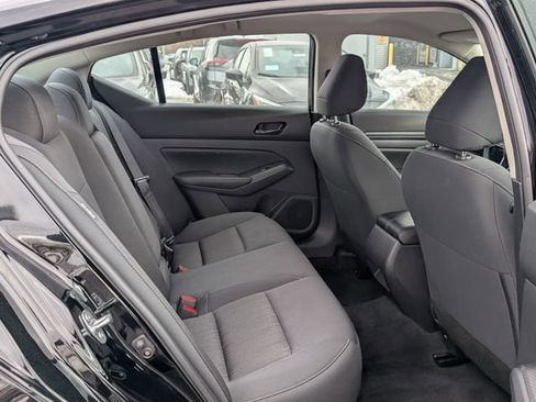 Certified 2025 Nissan Altima 2.5 S FWD image 10