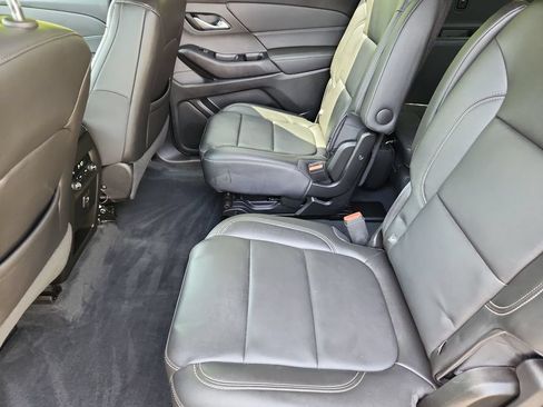 Used 2023 Chevrolet Traverse LT w/ LPO, Floor Liner Package AWD/4WD image 5