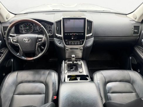 Used 2017 Toyota Land Cruiser AWD/4WD image 12