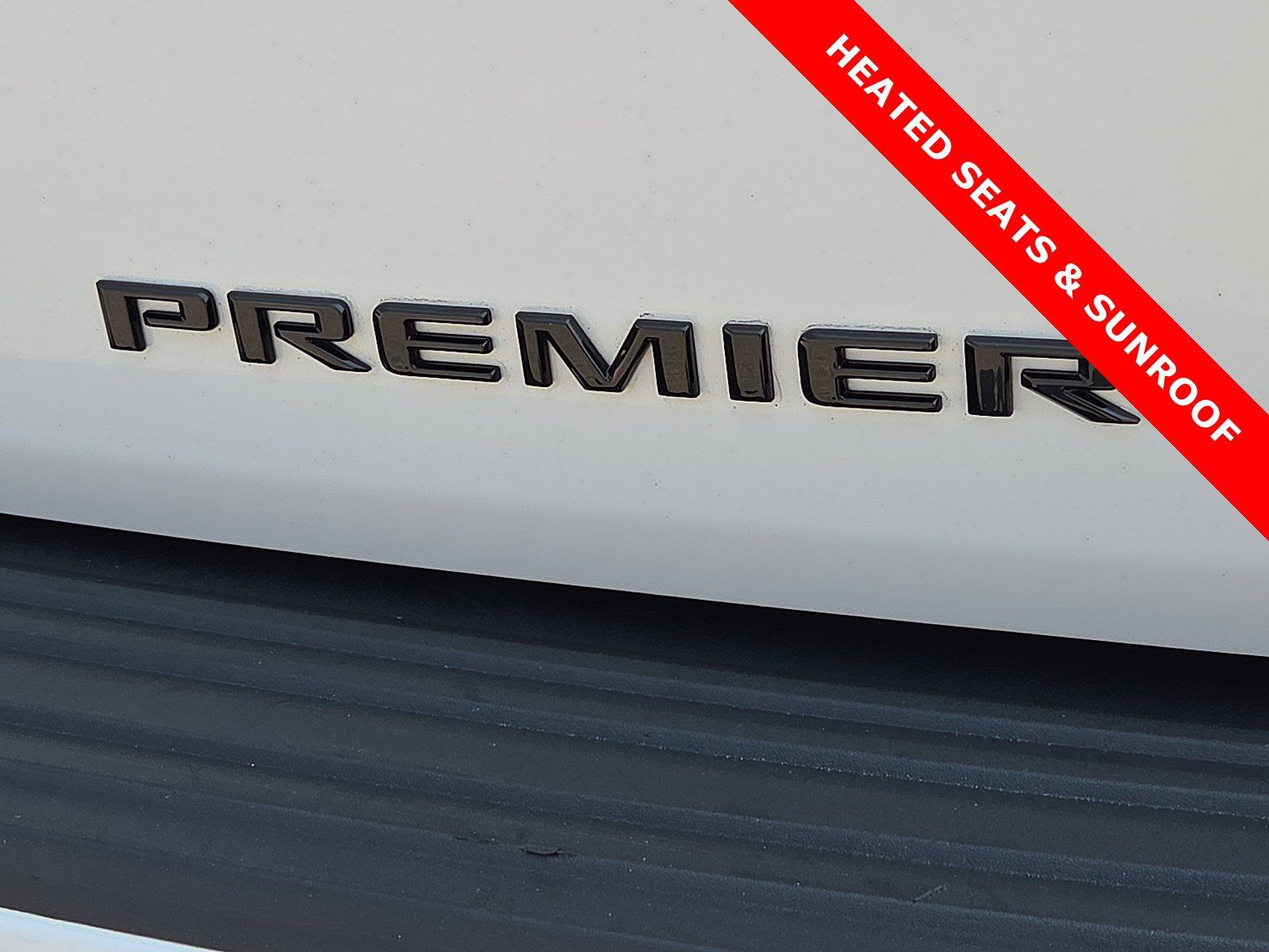 Used 2023 Chevrolet Tahoe Premier w/ Premium Package 2 AWD/4WD image 8
