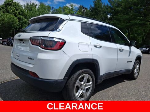 Used 2023 Jeep Compass Latitude AWD/4WD image 6