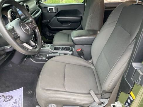 Used 2021 Jeep Wrangler Sport image 22