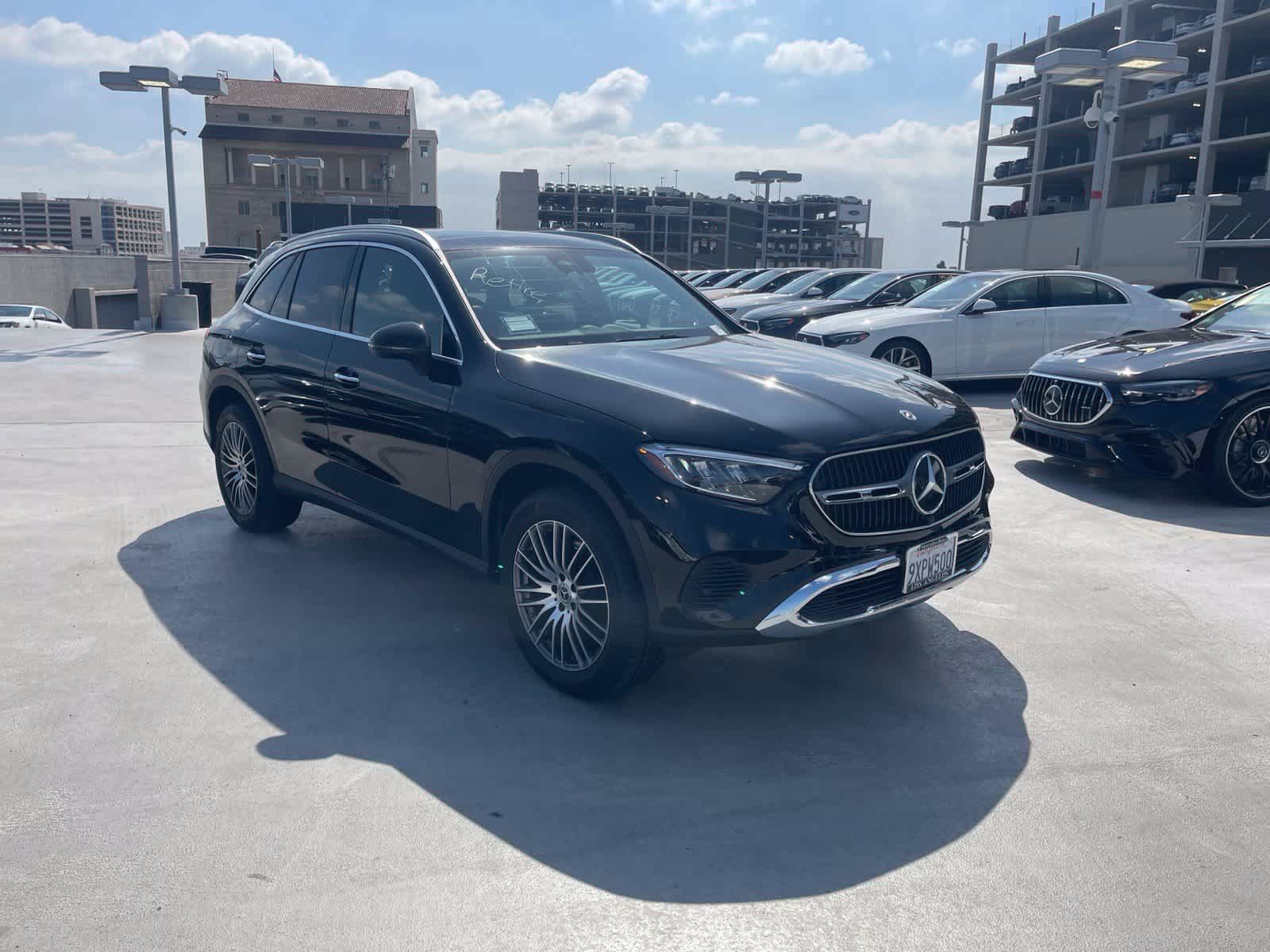 Used 2026 Mercedes-Benz GLC 300 image 4
