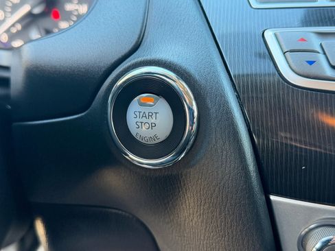 Used 2019 INFINITI QX60 Luxe w/ Essential Package image 31