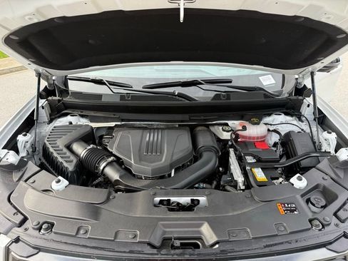 Used 2024 GMC Acadia AT4 w/ Super Cruise Package image 18