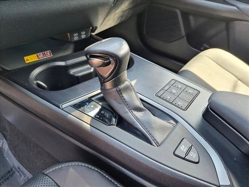 Used 2024 Lexus UX 250h F Sport FWD image 12