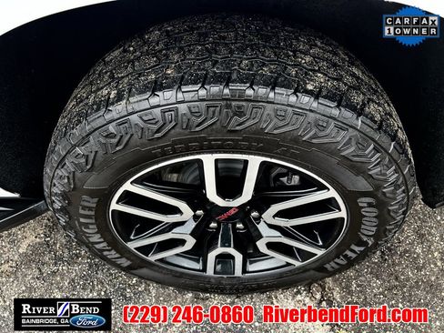 Used 2023 GMC Yukon XL AT4 image 41