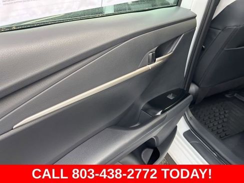 Used 2026 Toyota Camry SE w/ Convenience Package image 11