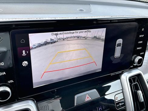 Used 2022 Kia Sorento S image 25