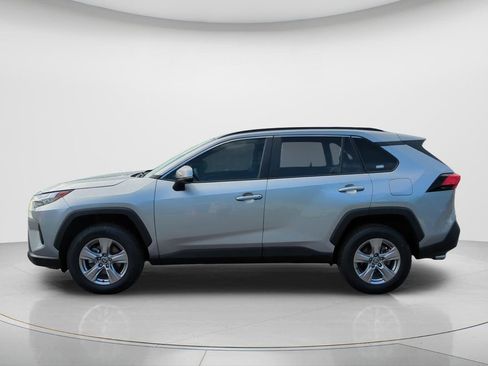 Used 2023 Toyota RAV4 XLE FWD image 5