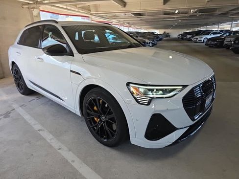 Used 2023 Audi e-tron Chronos w/ Chronos Package image 2