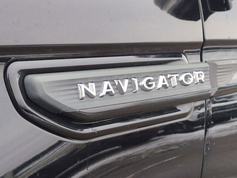 Used 2023 Lincoln Navigator Reserve w/ Equipment Group 201A image 12