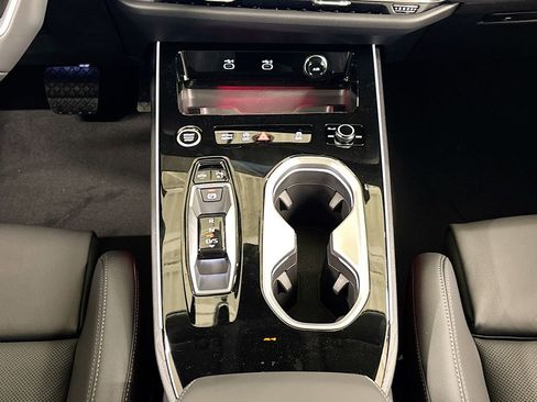 New 2026 Audi A6 Premium Plus AWD/4WD image 13