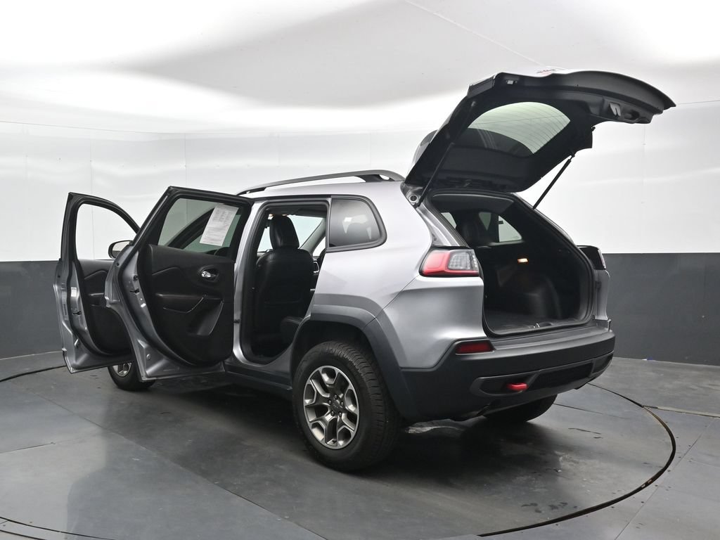 Used 2020 Jeep Cherokee Trailhawk AWD/4WD image 50