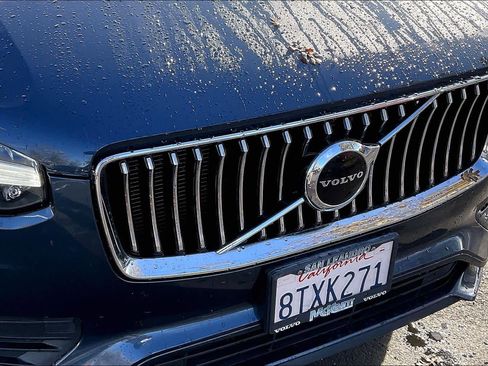 Used 2021 Volvo XC90 T5 Momentum w/ Protection Package Premier image 32