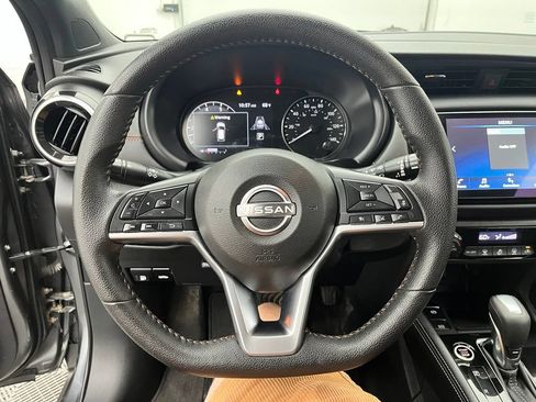 Used 2024 Nissan Kicks SR FWD image 19