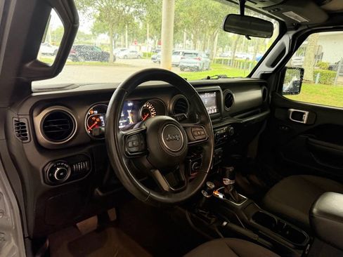 Used 2019 Jeep Wrangler Unlimited Sport S AWD/4WD image 7